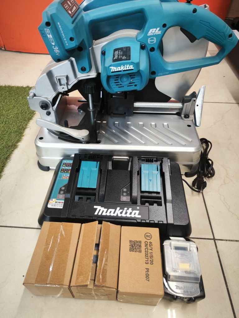 Пила монтажна Makita DLW140Z НАБІР акумуляторів 4 акумулятора LXT 6.0