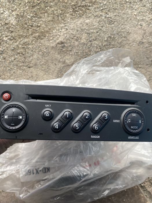 Автомагитола Renault Scenic