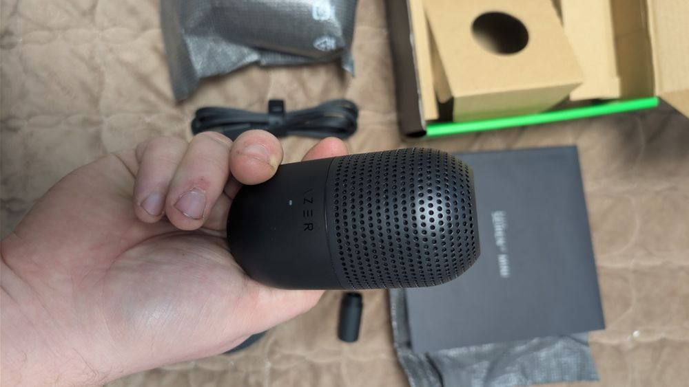 Razer v3 mini стан з коробки