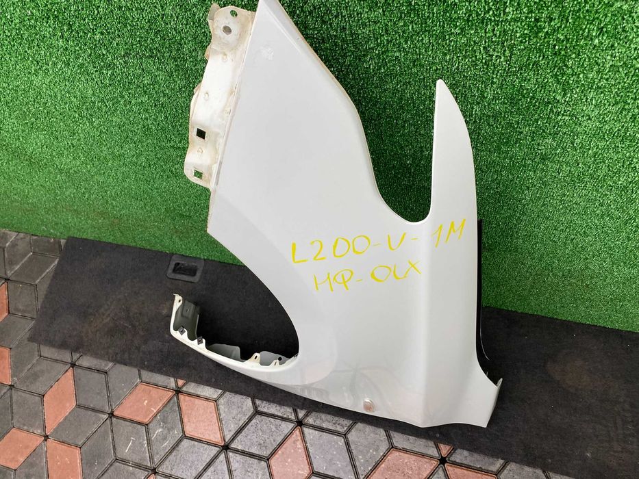 Крило переднє ліве Mitsubishi L200 2015-2019