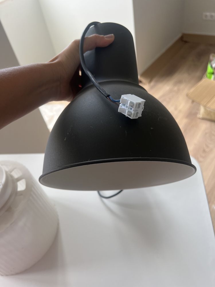 Candeeiros IKEA e gato preto 15€ cada