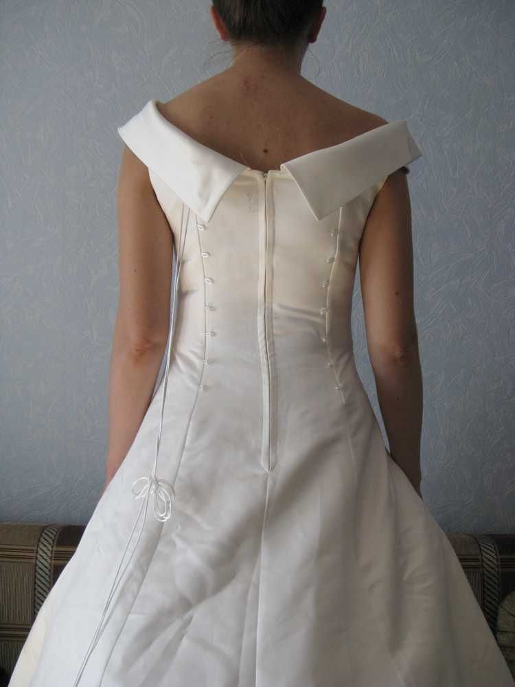 Весільня сукня продам