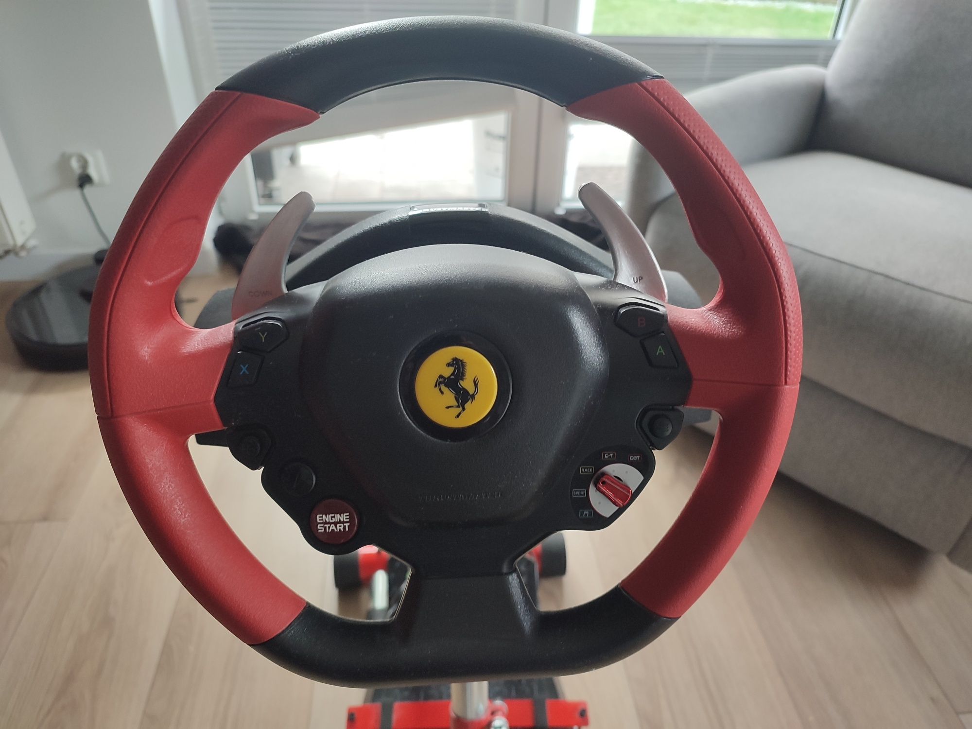 Kierownica ferrari trustmaster 458 spider + stojak stelaż