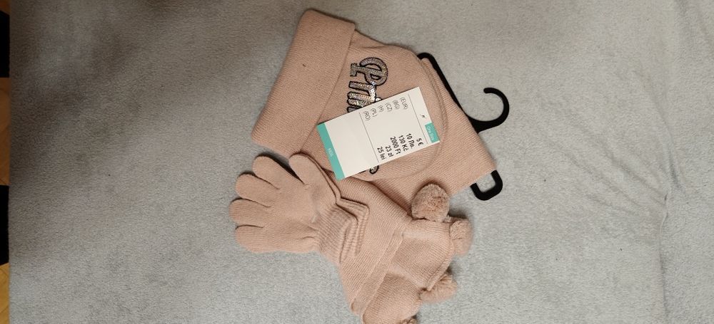 Komplet dziewczęcy czapka, szalik, rękawiczki