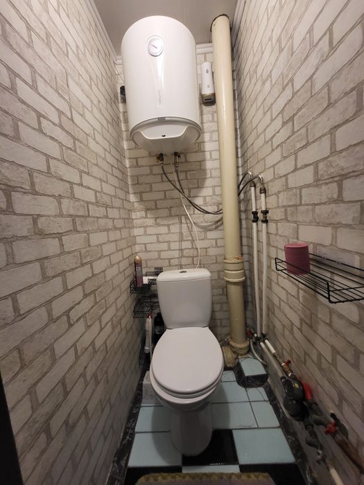 Продам  3 х комн.кв .Хортицкой  / 2 этаж  / квартира с ремонтом