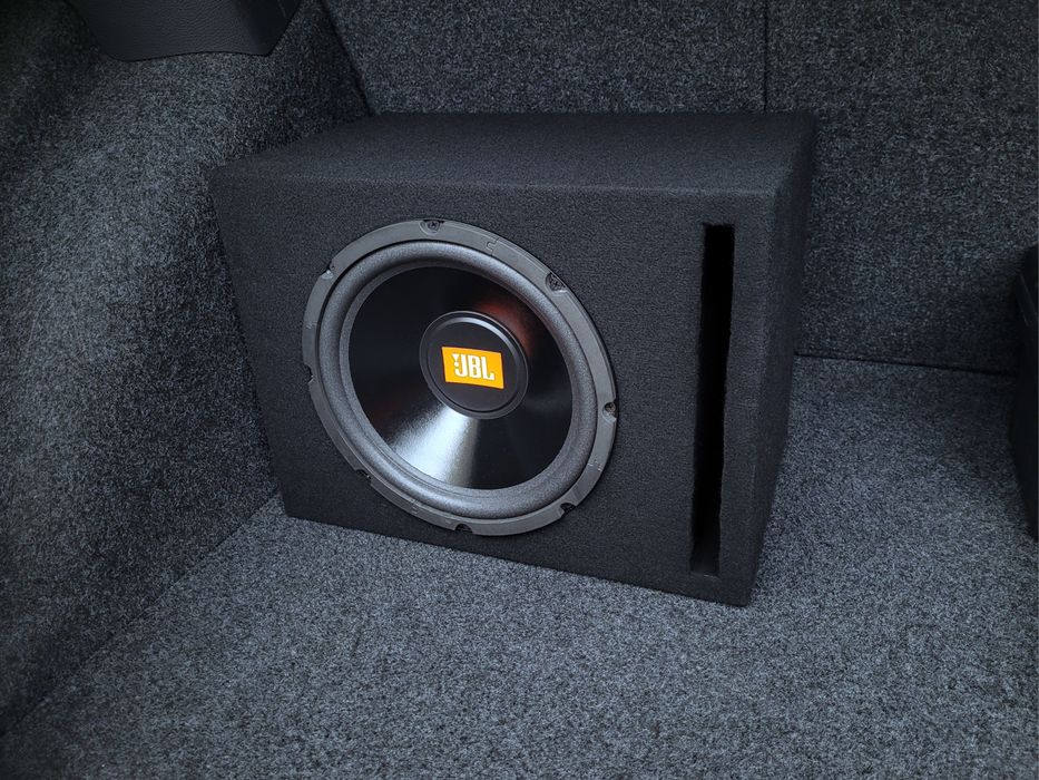 Subwoofer Aktywny JBL 10" ze wzmacniaczem (Tuba basowa skrzynia)