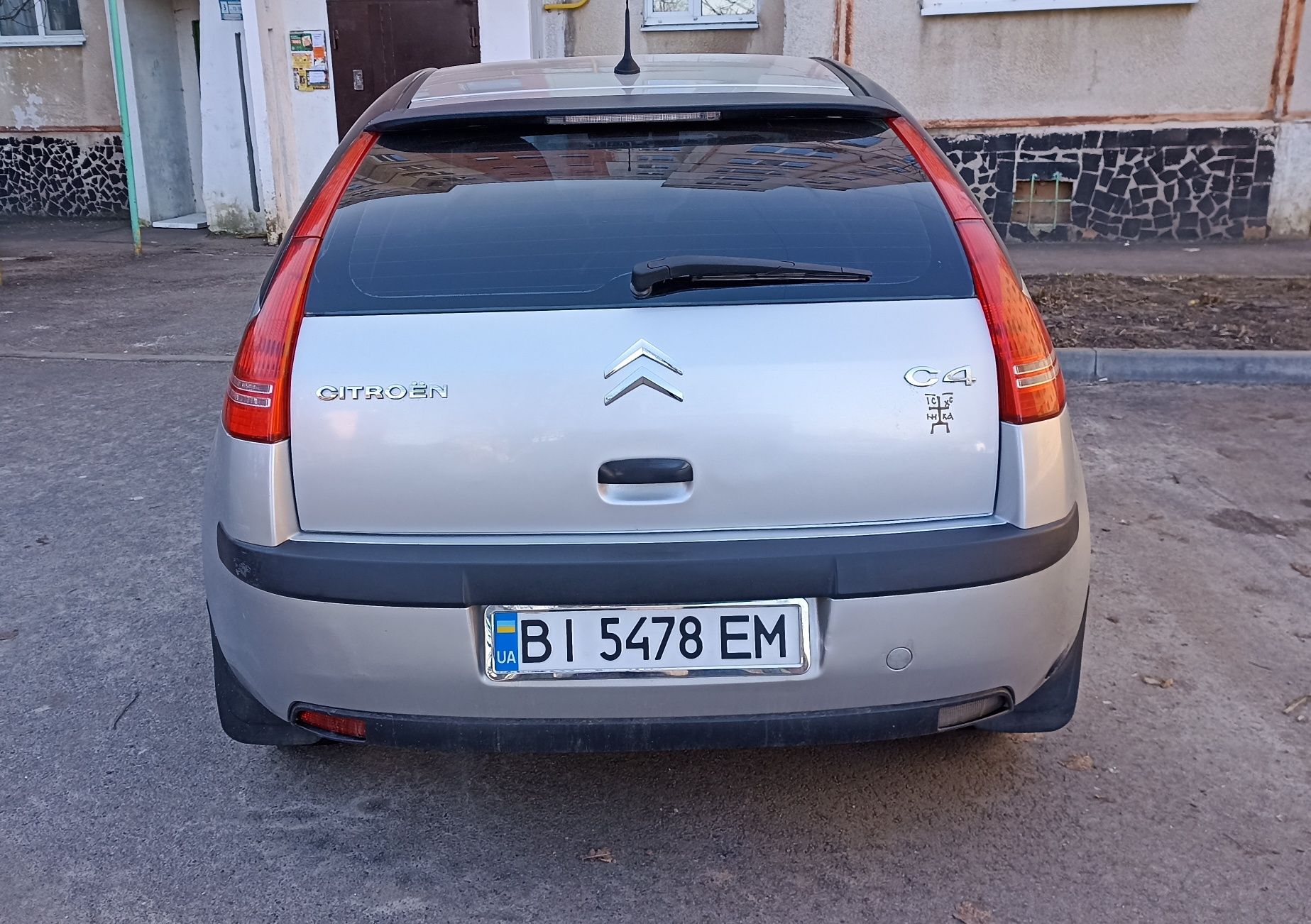 Citroen C4  2006року.  Автомобіль сів і поїхав, без вкладень!