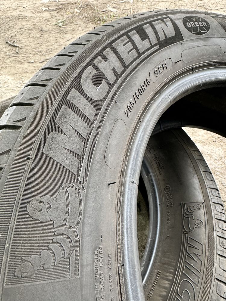 205/60/16 Michelin-2шт