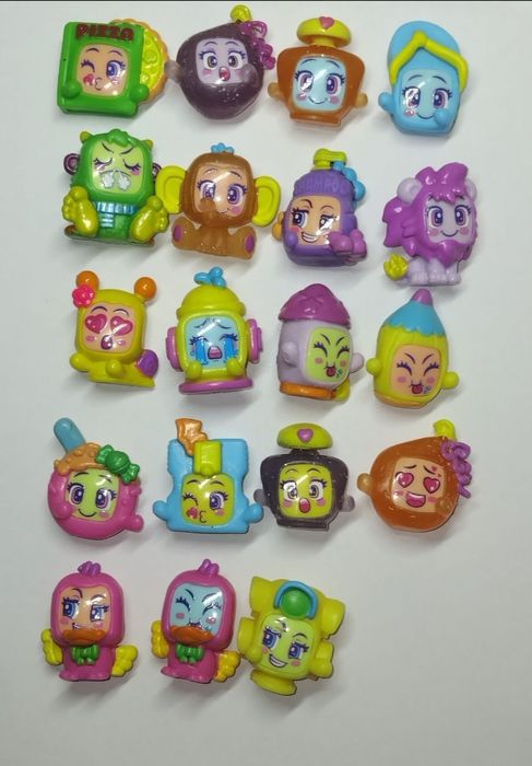 Selling toys Moji Pops