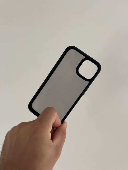 Etui SPIGEN Ultra hybrid Iphone 14