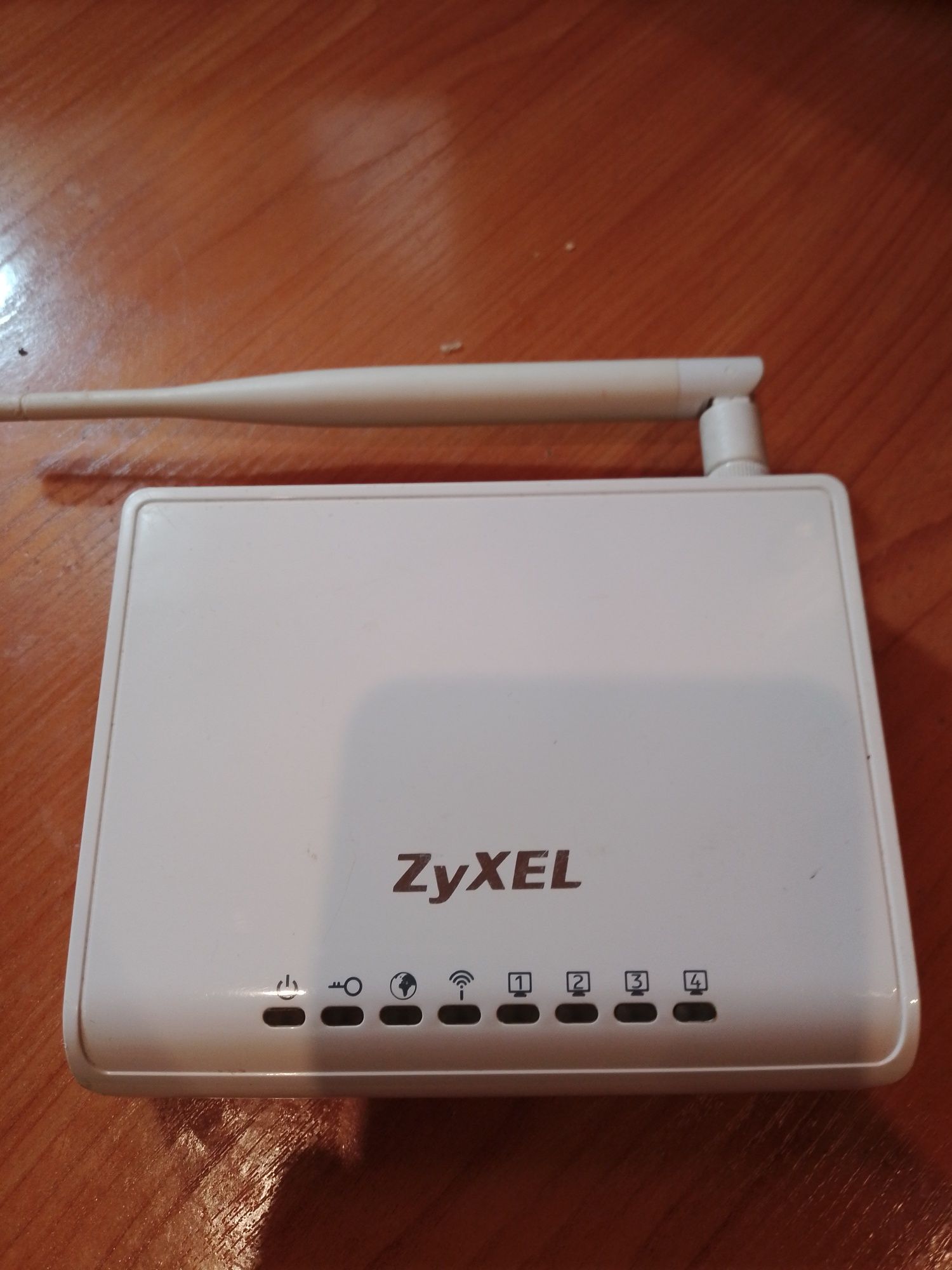 Wife Роутер Zyxel Состояние нового !
