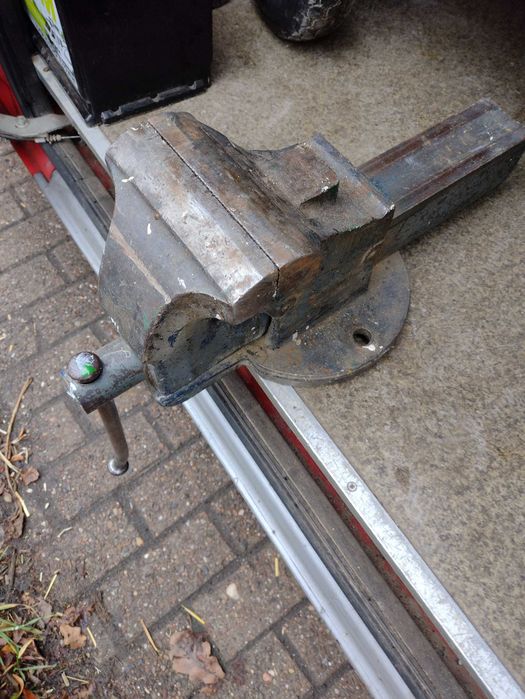 Imadło stalowe ślusarskie warsztatowe solidne duże ciężkie