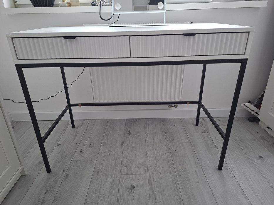 Toaletka biała 2 szuflady