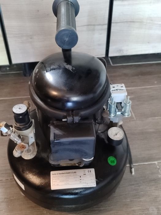 Компресор для аерографа