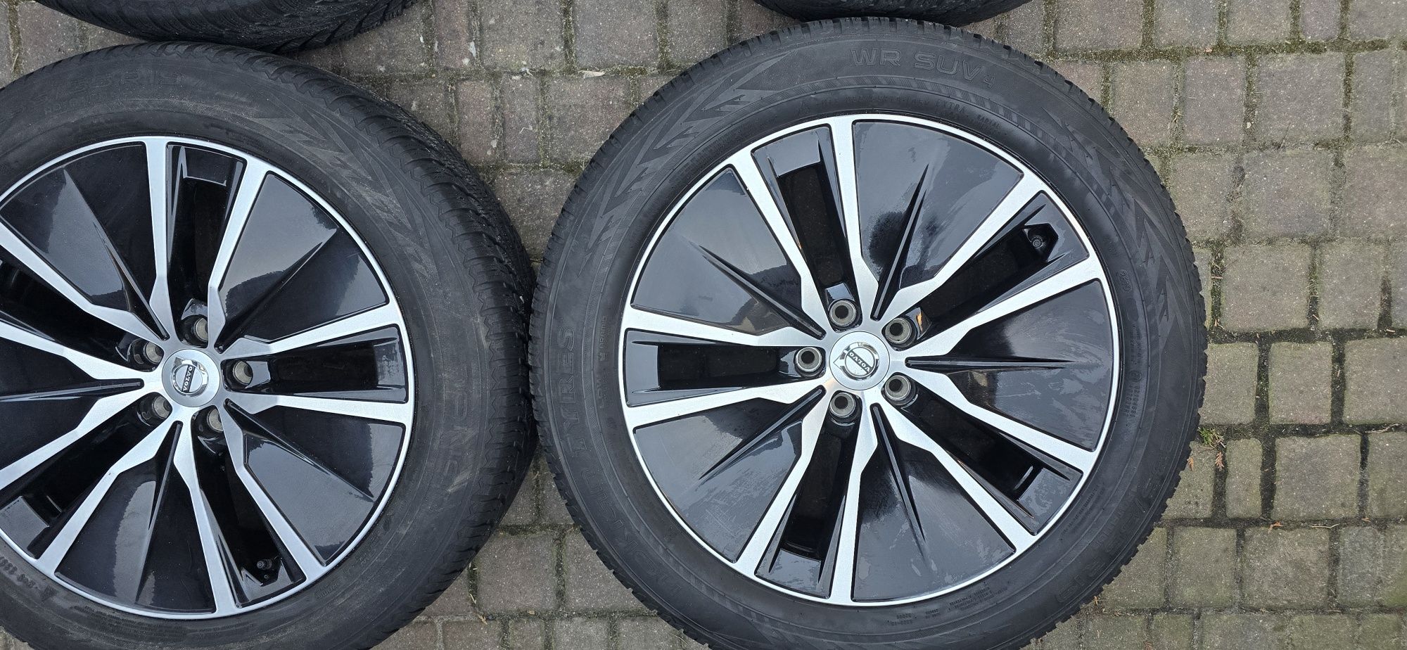 Komolet kół  koła  felgi Volvo XC60 XC90 19"