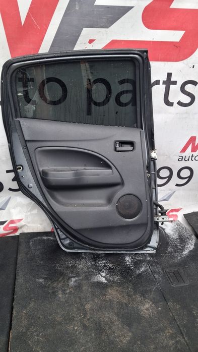 Задній ліві двері Mitsubishi Space Star 2