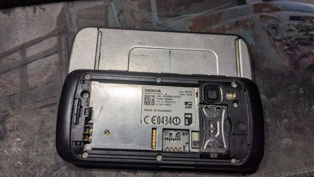 Nokia C6 00 на запчастини або відновлення