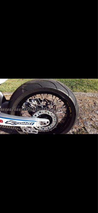 Yamaha WR 450F.