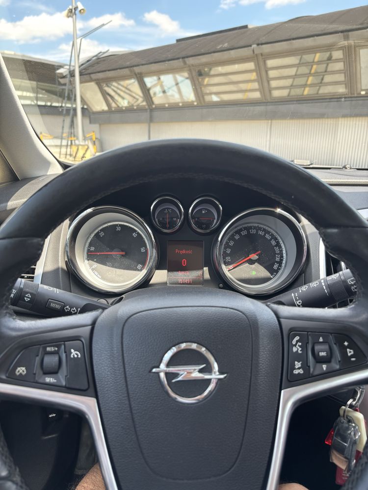 Opel astra J 1,7 cdti OPC line