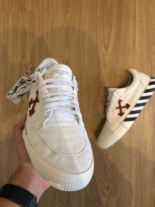 Off-White Vulcanized Low