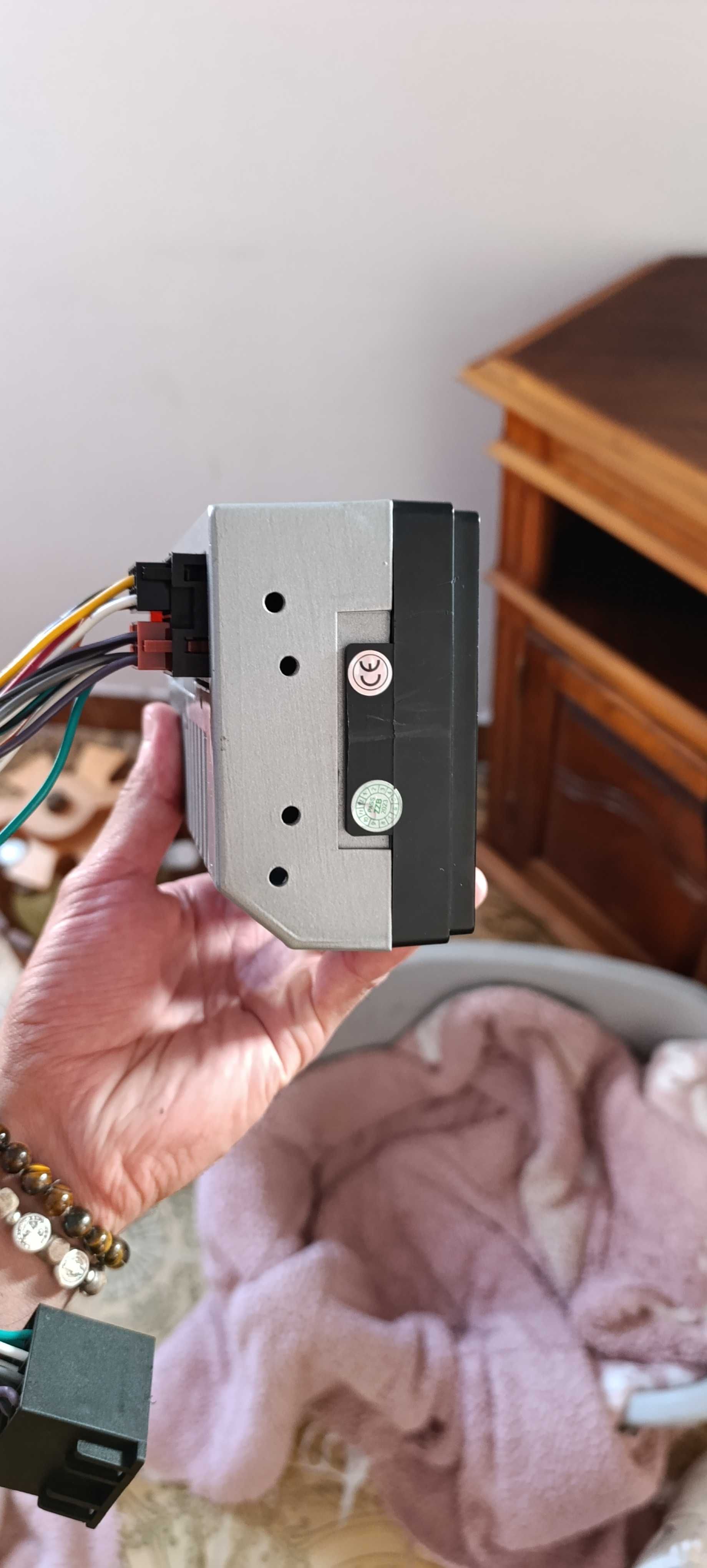 Vendo radio para carro de visor