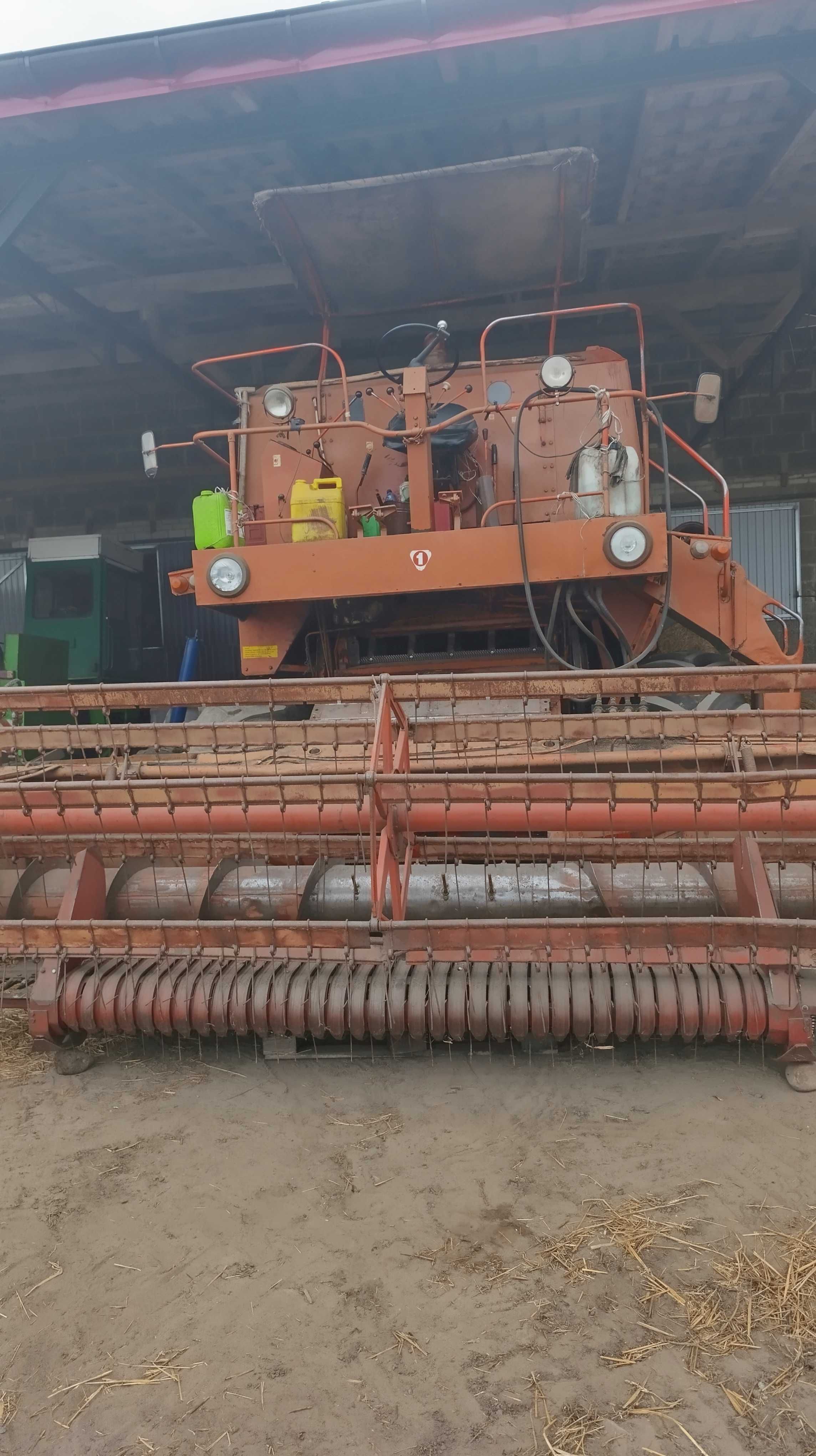 Kombajn Bizon Z056 Super