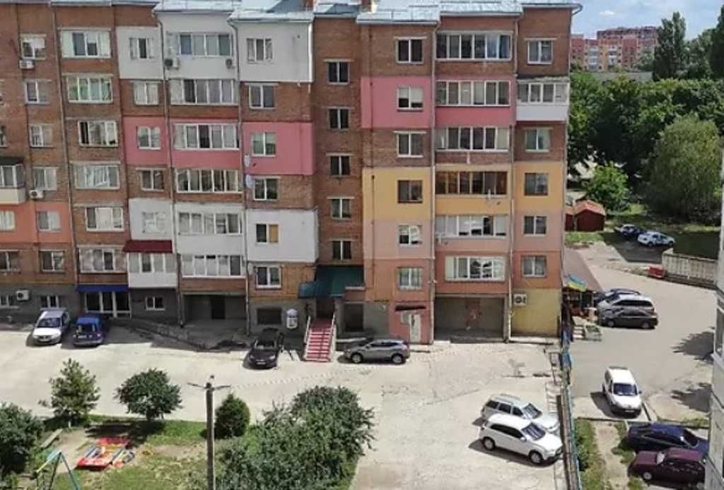 Найдешевша 3к з індивідуальним на Зарічанській