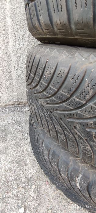 Sprzedam koła 5x100 z oponami VAG  195x65x15 ZIMOWE