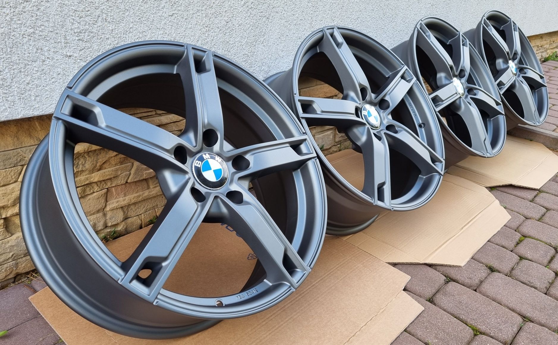 Alufelgi 5x120 18 Nowe! e46 e60 e61 e90 E91 e81 e82 f10 f30 VW Lexus