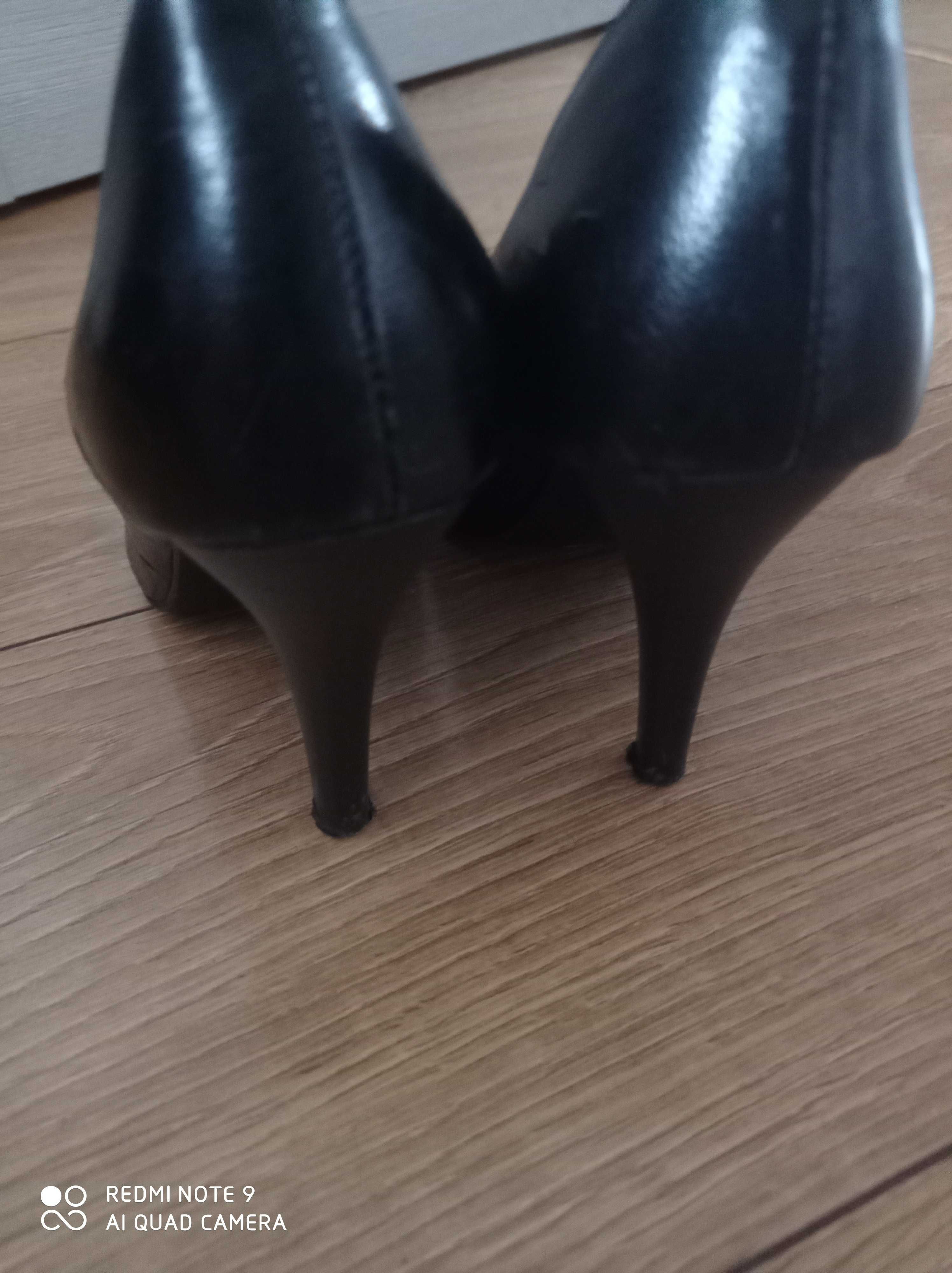 Buty Lasocki 38 skórzane czarne szpilki