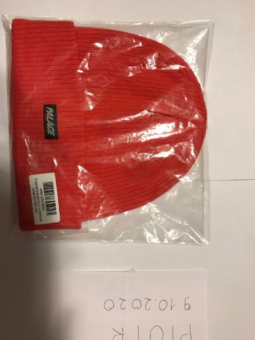 czerwona czapka palace beanie