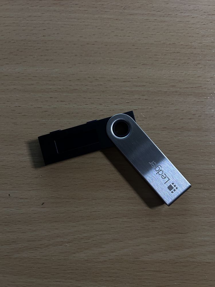 Крипто Кошелек Ledger Nano S