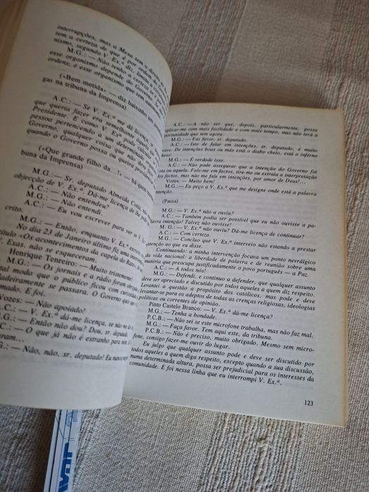 Cenas Parlamentares de Victor Silva Lopes