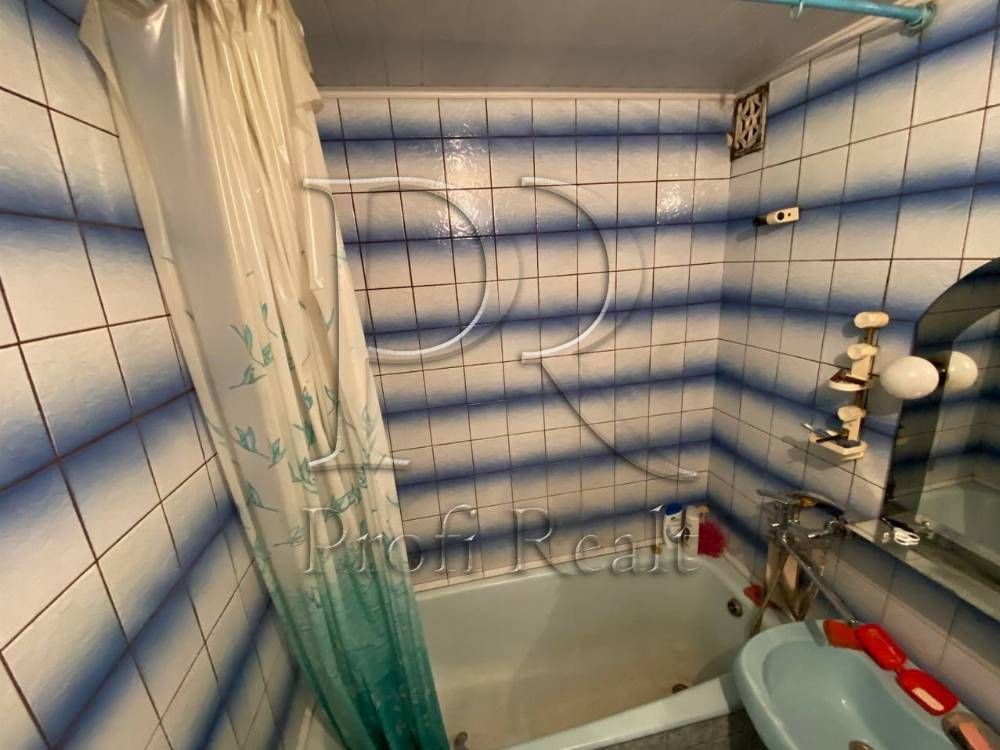 Продаж 4к кв. Ореста Васкула 44/50 /Академмістечко/ Святошин / Біличі