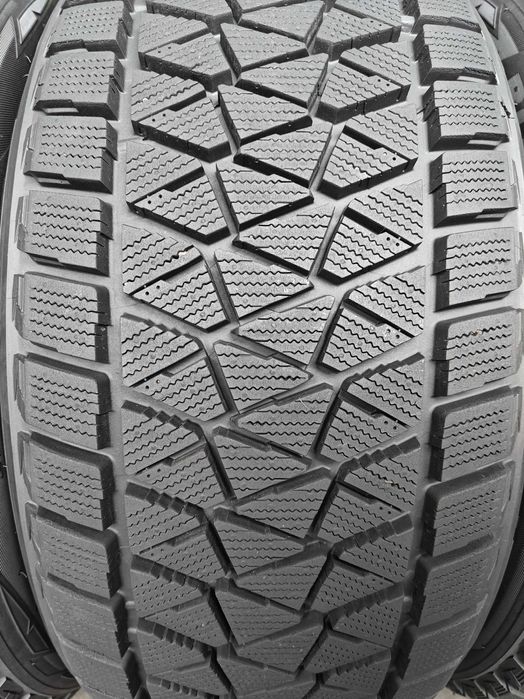 2шт R20 275 40 Bridgestone Blizzak DM-V2 зимові шини преміум як нові