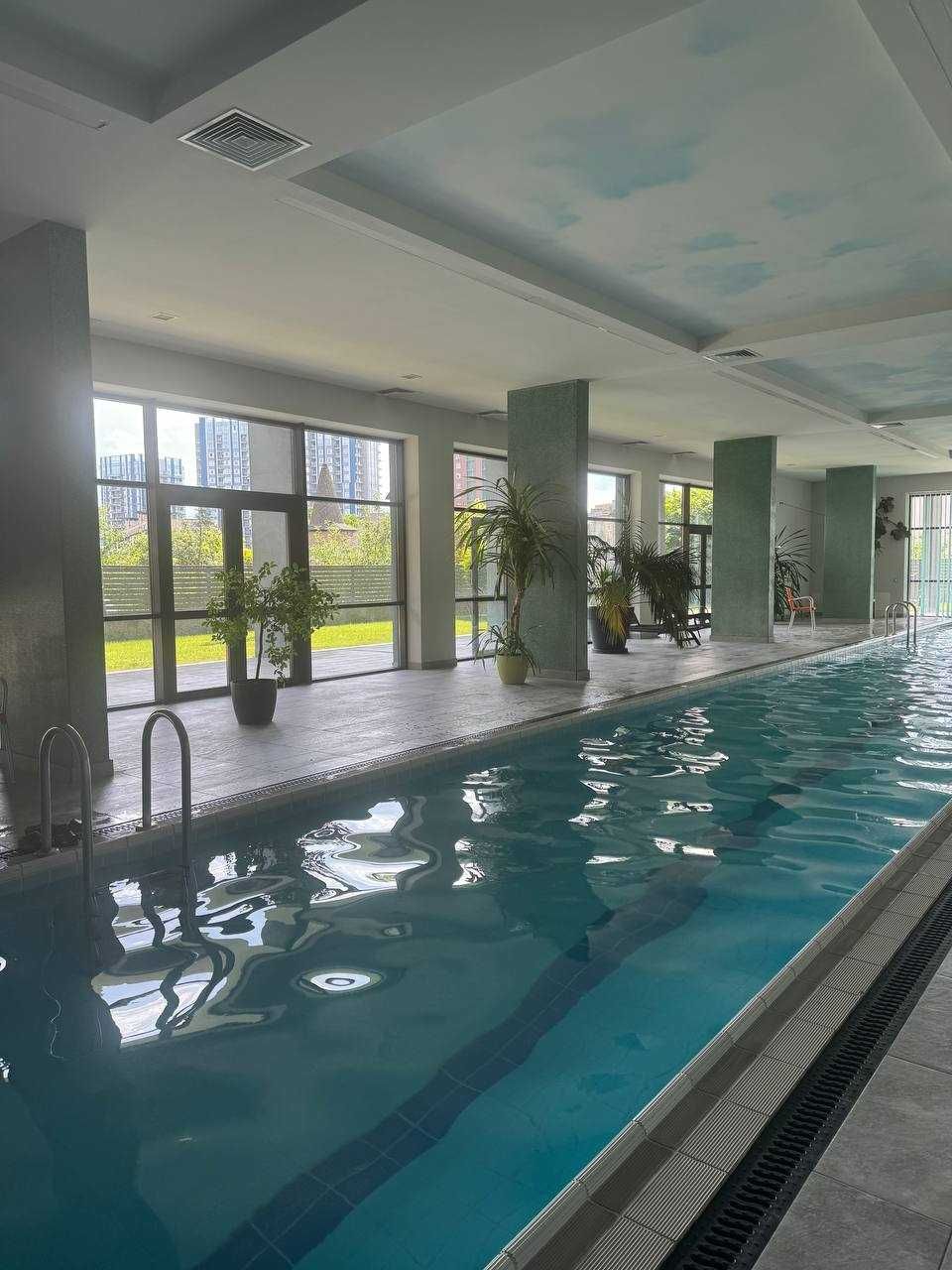 Оренда  3 кімнатної  квартири  255 м.+ паркінг,  Печерськ, Центр без %