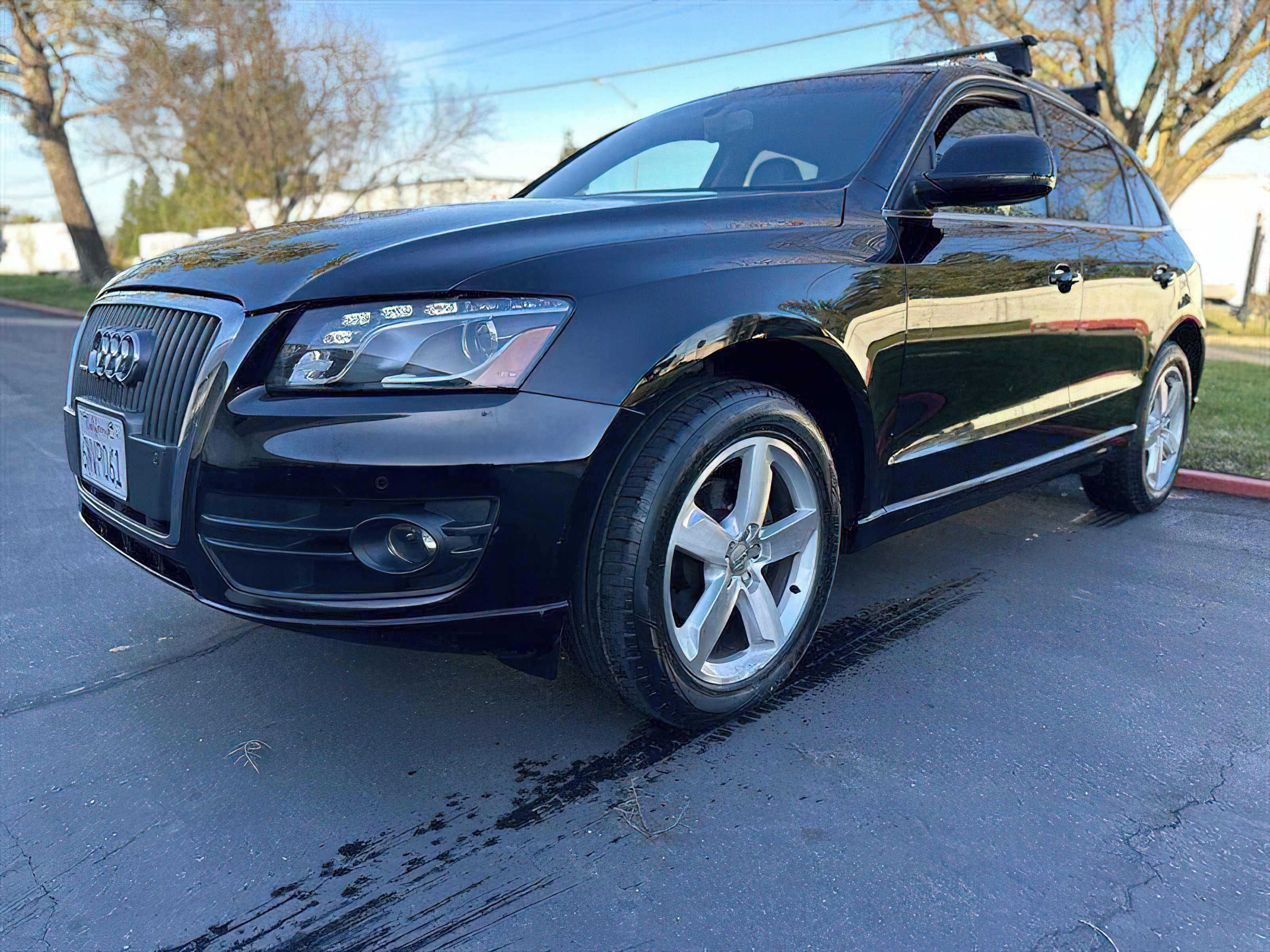 2011 Audi Q5 2.0T quattro Premium Plus