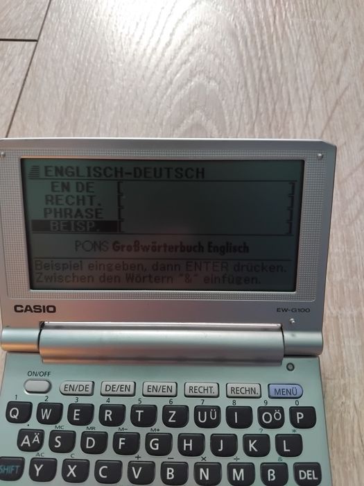 Електронний перекладач CASIO EW-G100