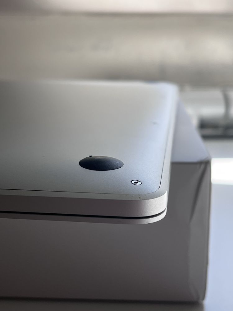 Macbook Pro 13” M1 16Gb Ram 256Gb SSD
