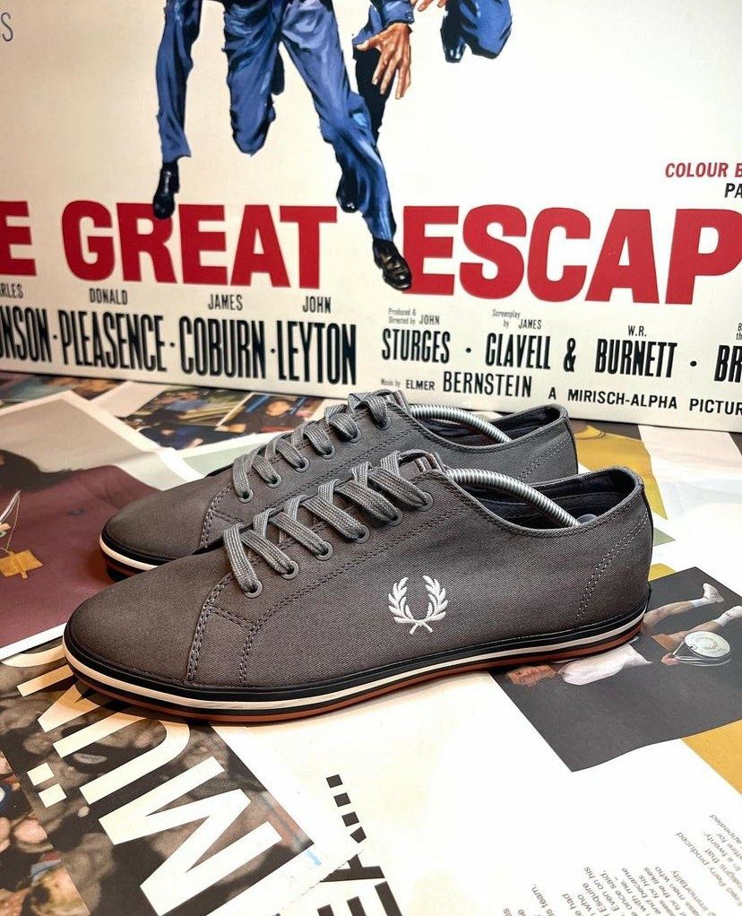 Классические кроссовки, кеды FRED PERRY,