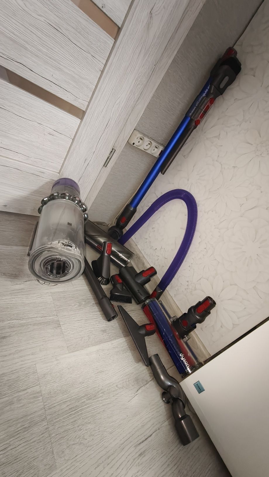 Dyson v11 absolute extra