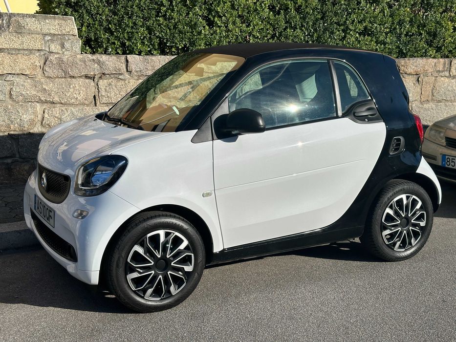 Smart ForTwo 1.0 71 (Android, Apple CarPlay, Sensores de estac.)