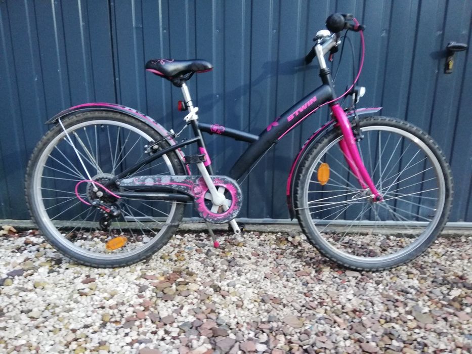 Rower B'twin, koła 24 cali przerzutki, ładny i sprawny, nie ma rdzy