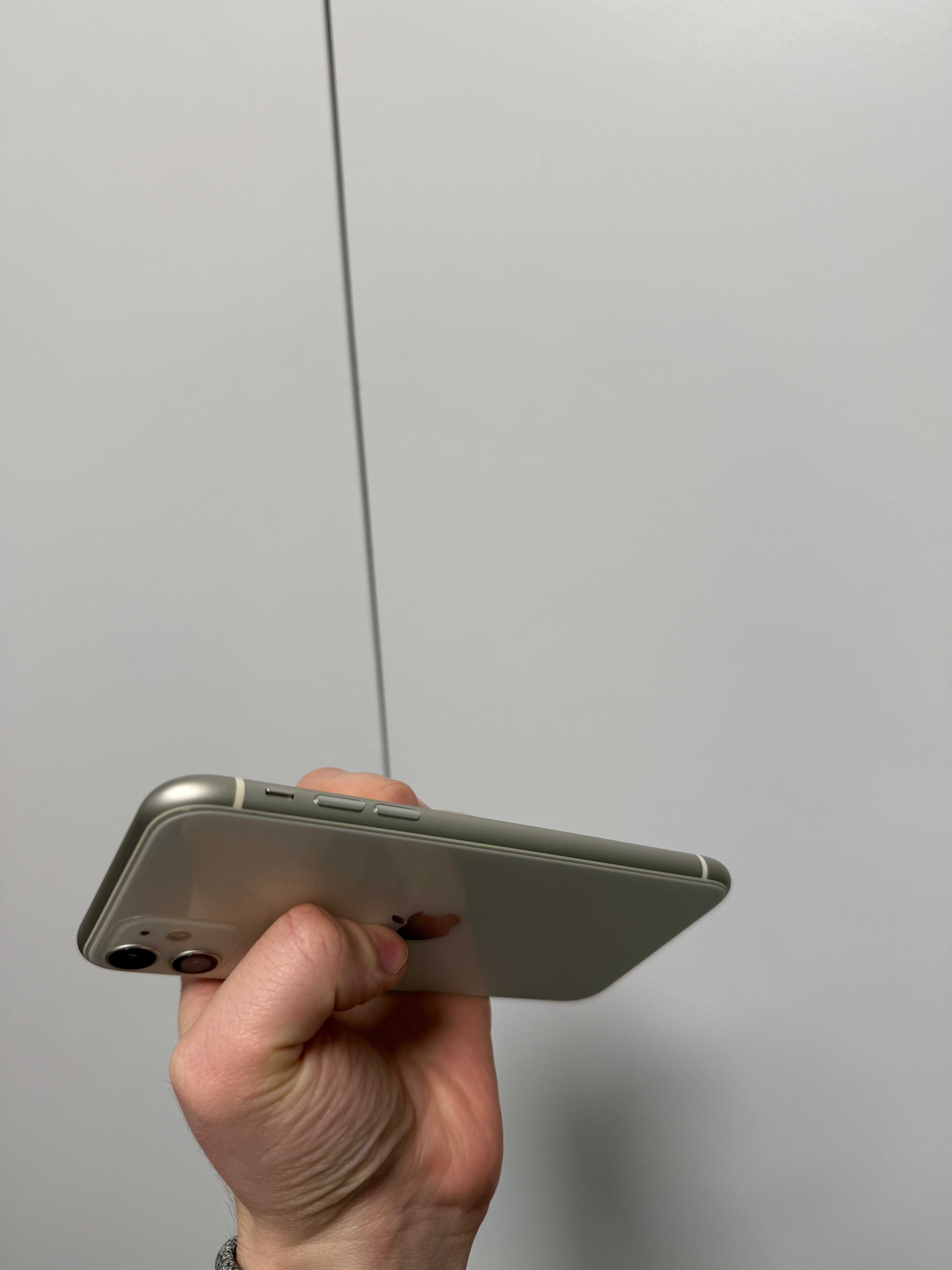 iPhone 11 White 64GB Neverlock 90% акумулятор TRADE-IN