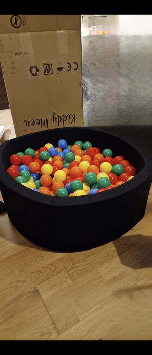 Suchy basen z kulkami Kiddymoon