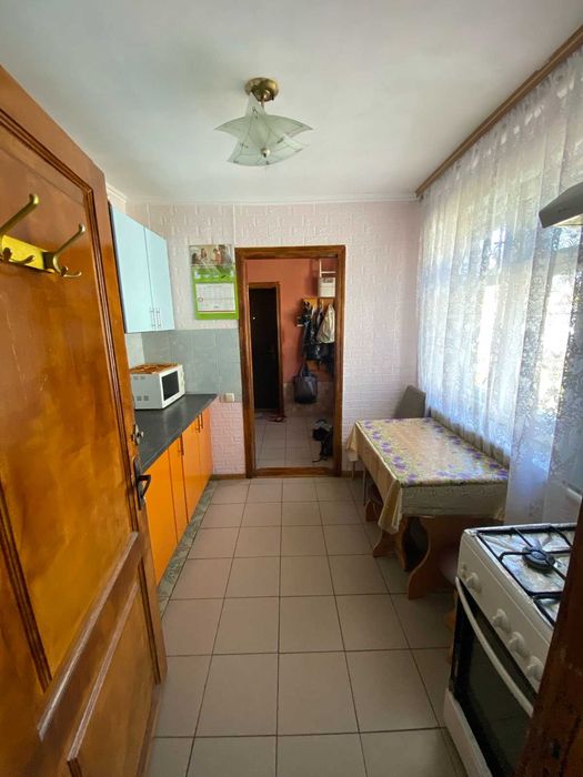 Продаж будинку 57 кв. м, з ділянкою 10 соток, 3 кімнати. с.Тарасівка