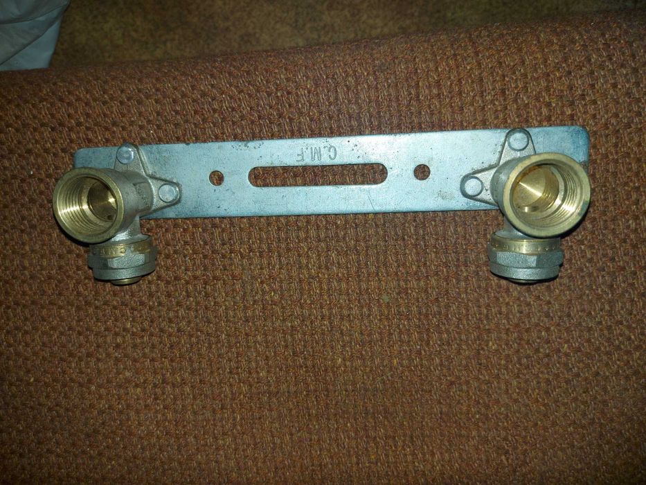 американка,уголок,планка для смесителя