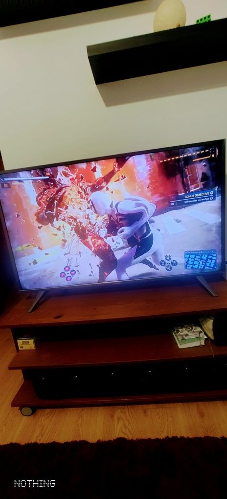SMART TV Hisense 4K 49' + Móvel