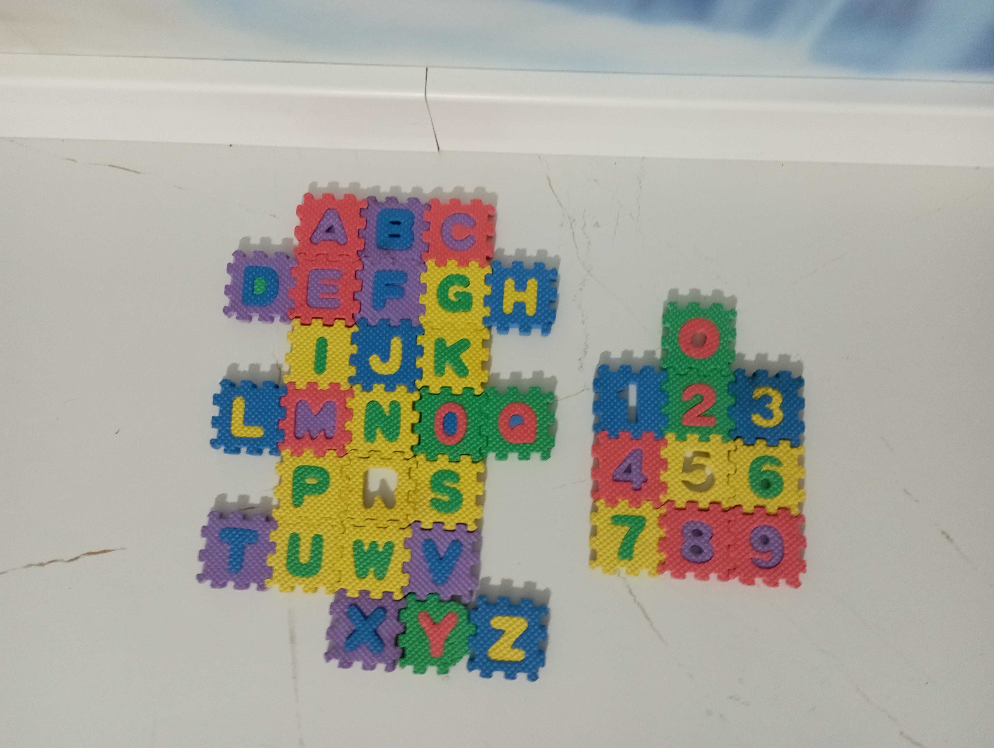 Małe Puzzle piankowe, 5 cm x 5 cm, 36 szt, LITERKI i CYFERKI