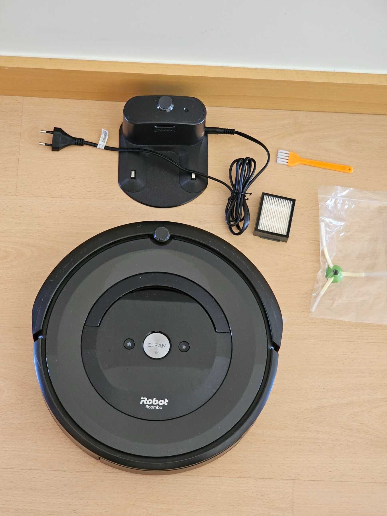 iRobot Roomba e5 (filtros e escovas novos) - Óptimo estado
